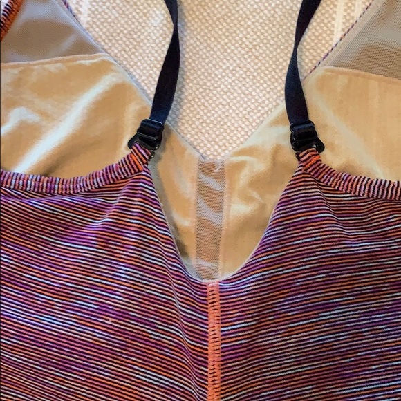 Striped Lulu Lemon workout tank - Picture 4 of 4